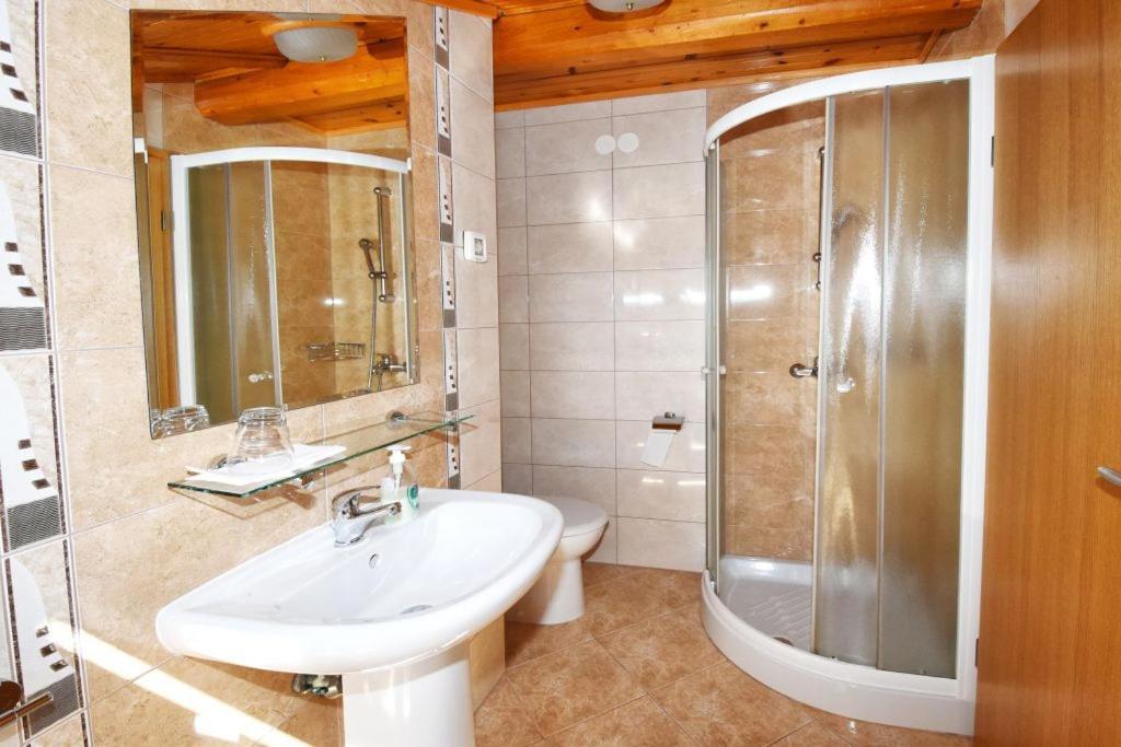 Apartments And Rooms Branka Novigrad  Luaran gambar