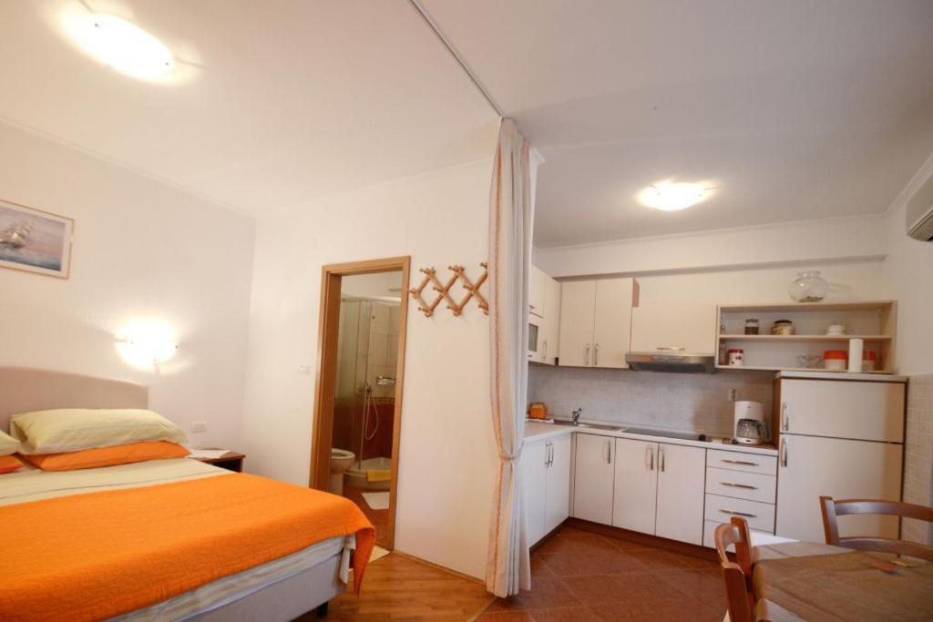 Apartments And Rooms Branka Novigrad  Luaran gambar