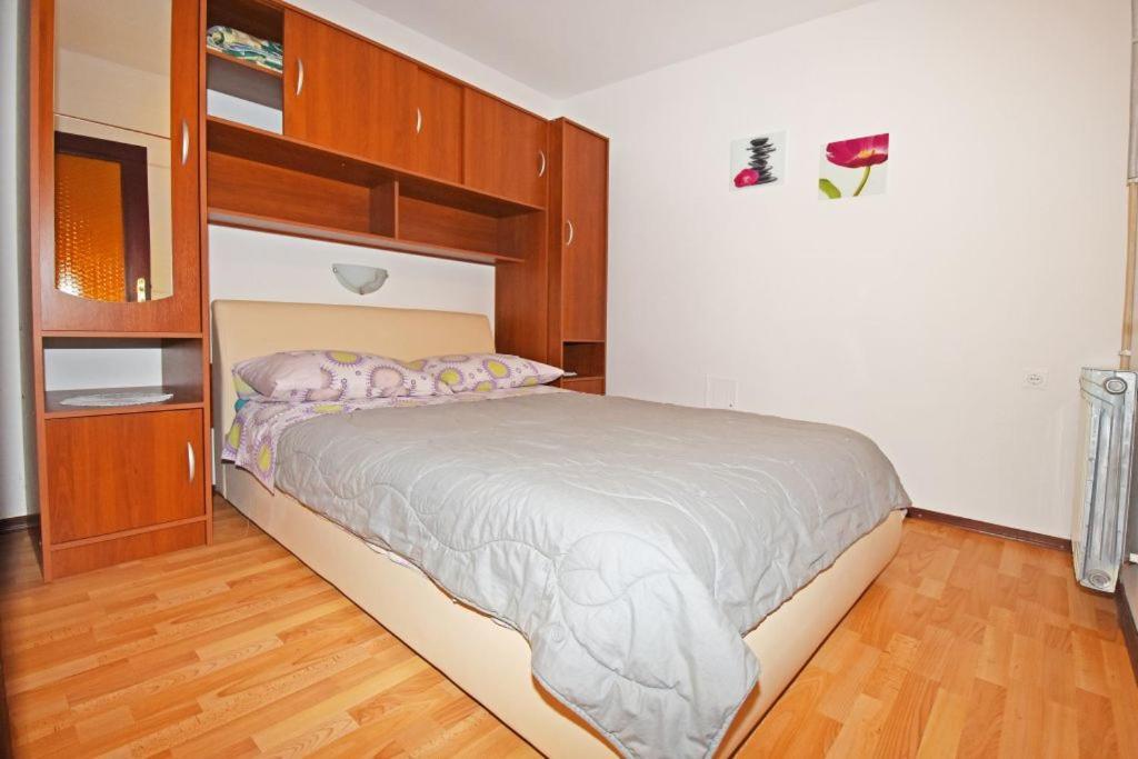 Apartments And Rooms Branka Novigrad  Luaran gambar